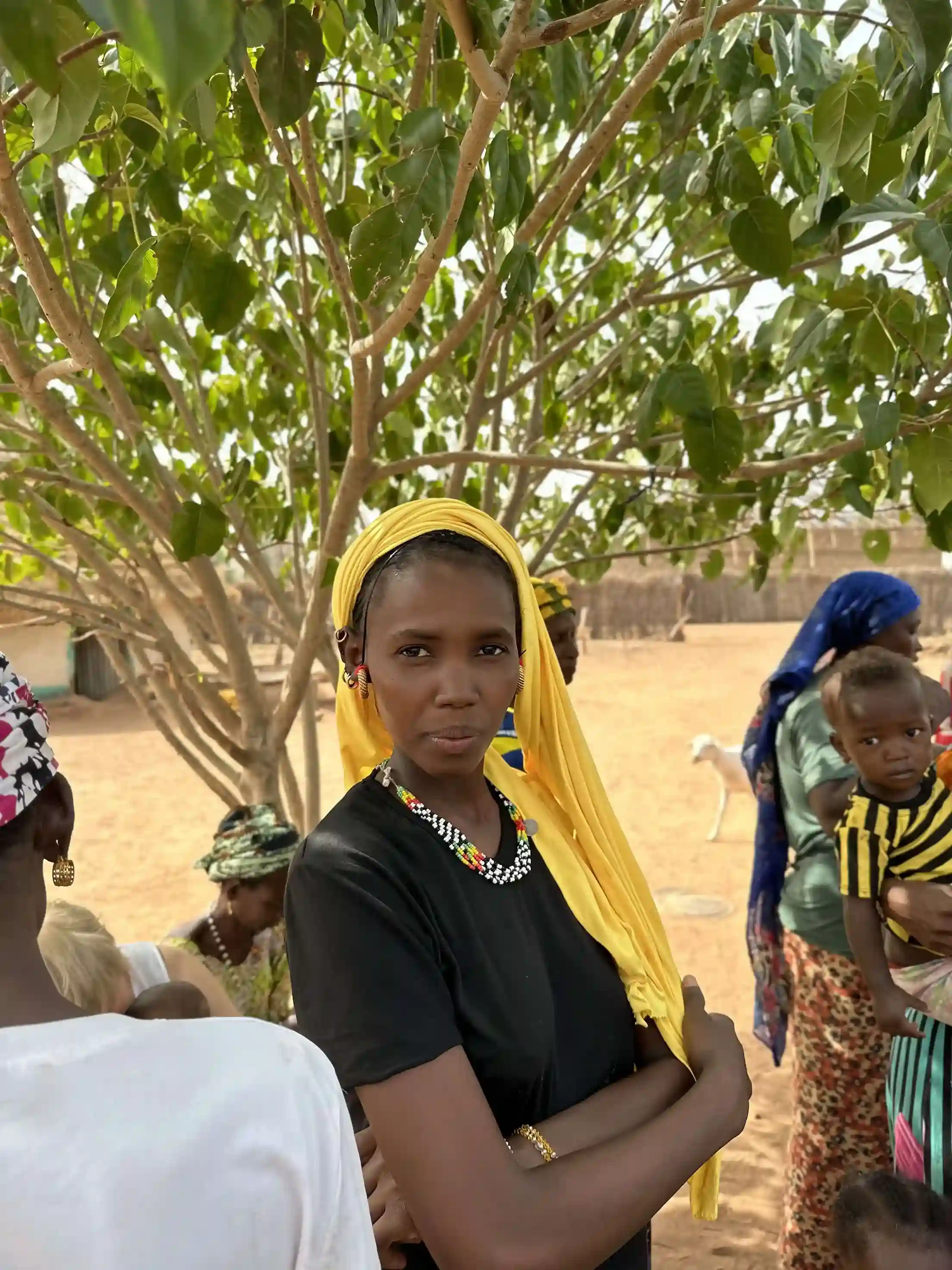 Chica Fula casada etnias Gambia