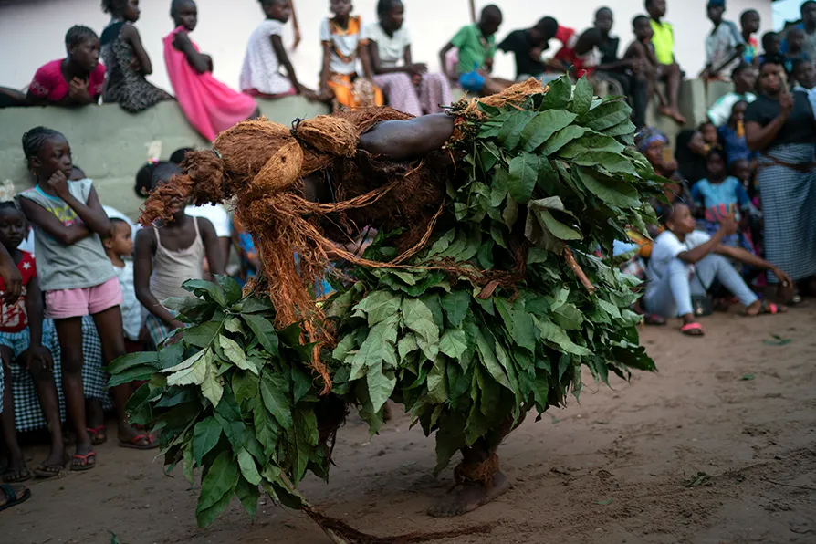 Kankurang mascara Gambia