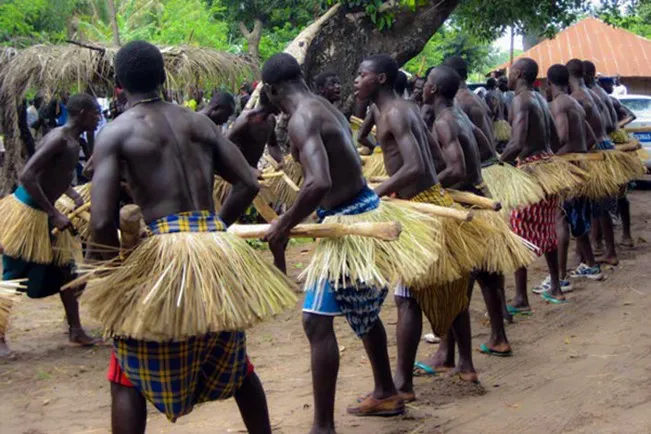 hombres diola etnia Diola Jola Djola Casamance Senegal Africa