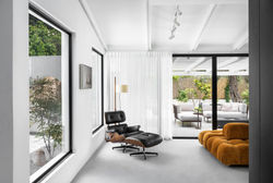 YAEL PERRY | יעל פרי