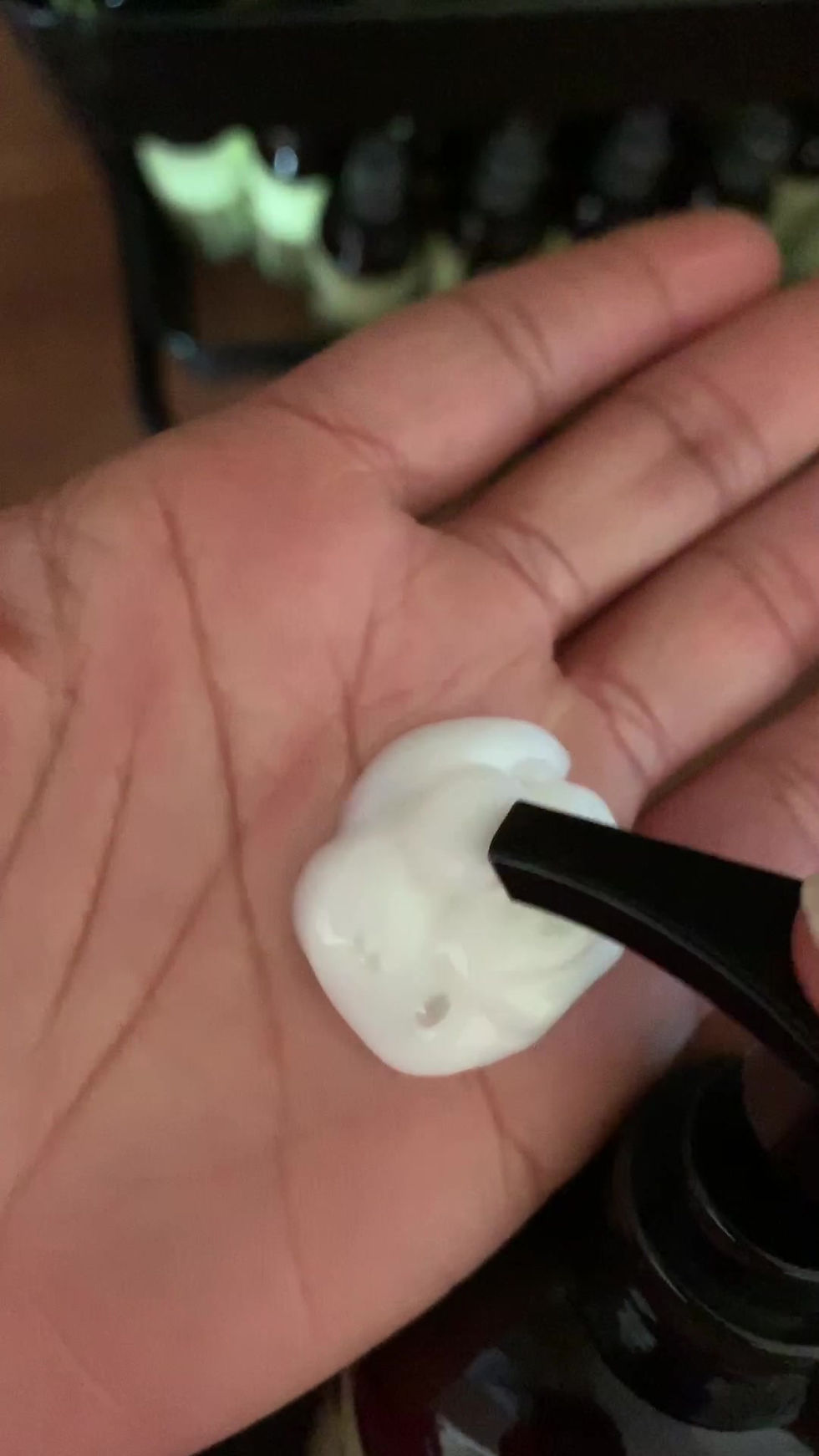 Thumbnail: Refreshing & Moisturizing SHAMPOO
