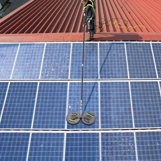 Thumbnail: Comece 2025 com o pé direito e mantenha suas placas solares limpas