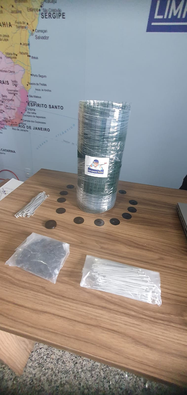 Miniatura: Grampos de Fixação Para Tela Solar para Proteção de Pássaros no Painel Solar