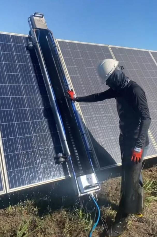 Robô Limpeza e Manutenção Solar