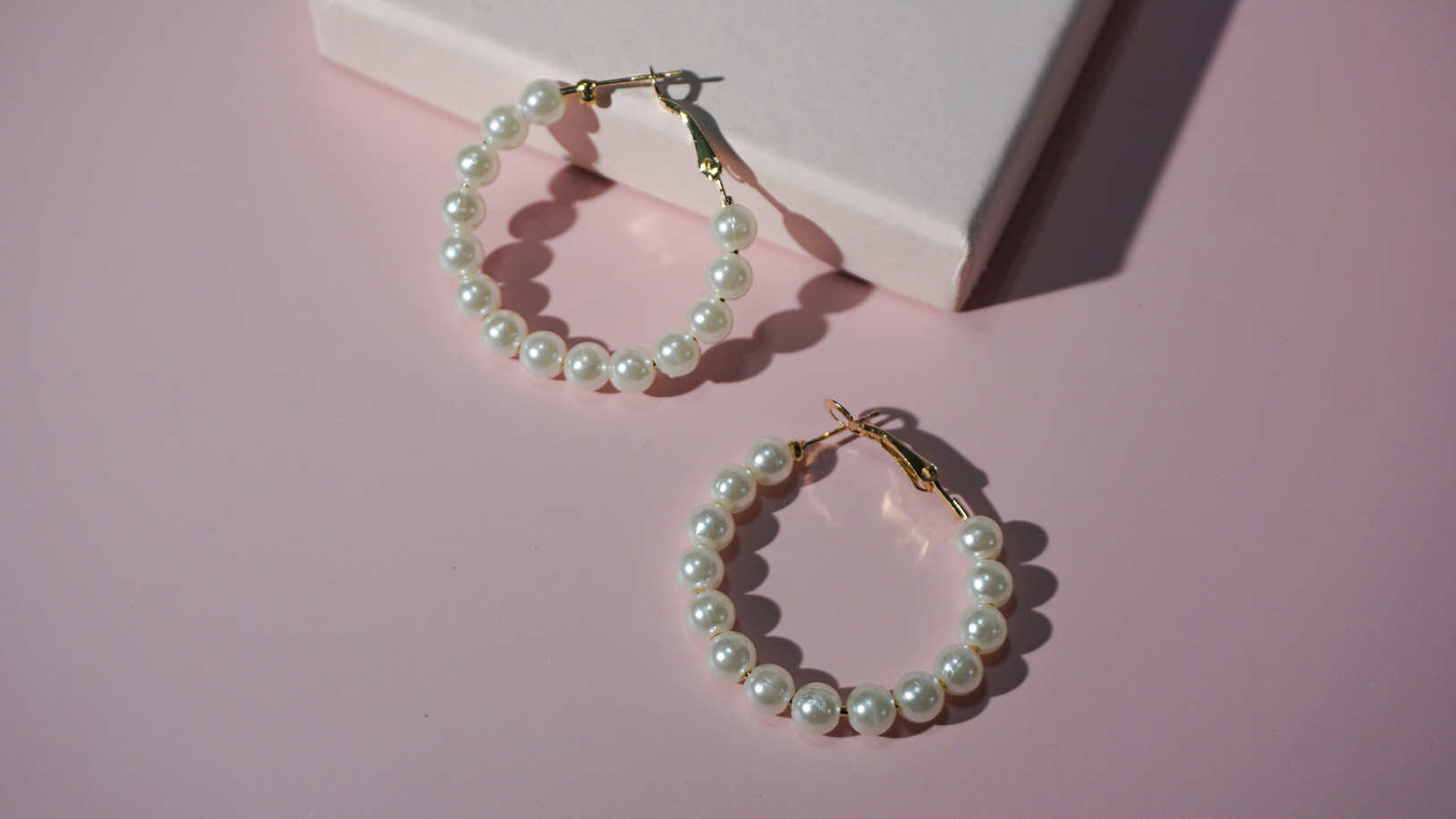 Pearl Hoop