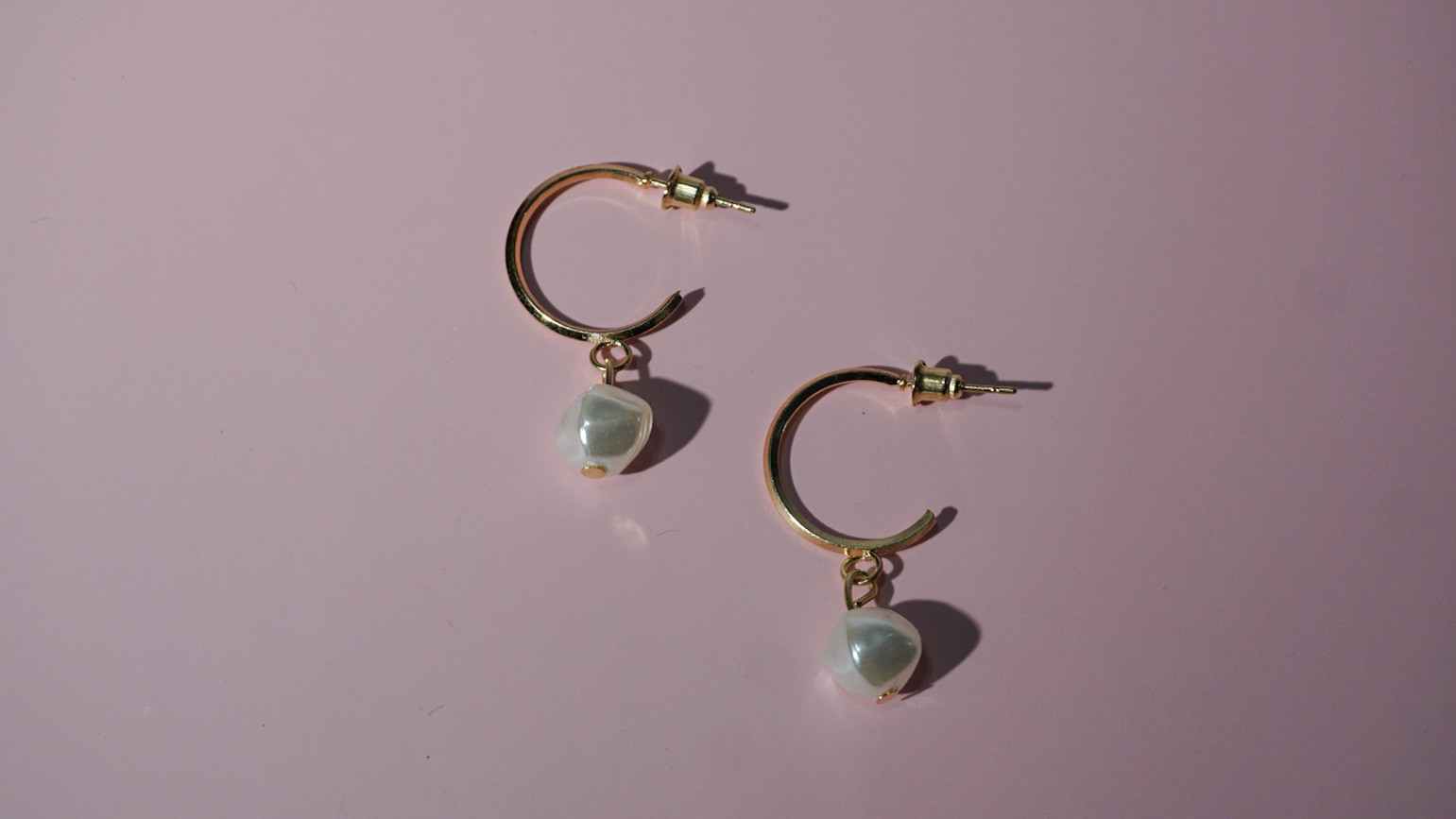 Gio Huggie Earrings