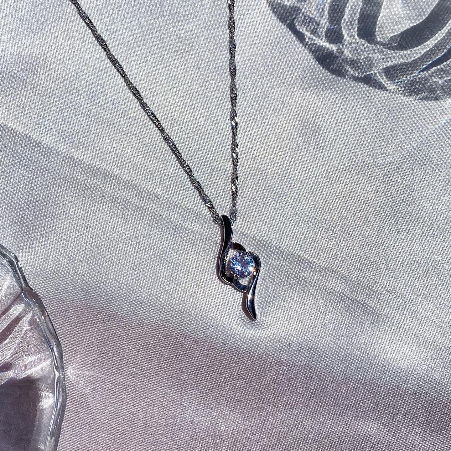 Alora Necklace