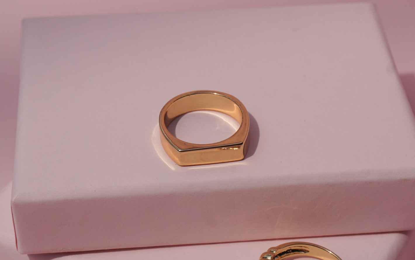 Genella Ring