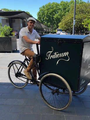 In Tours, the train station’s where to head for bread