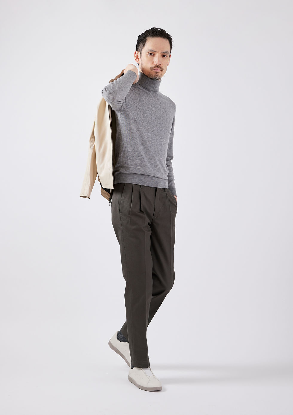 サムネイル： TCR2530201-97 40's Triple plied & High density chino, sustainable