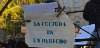 La cultura no soporta más olas