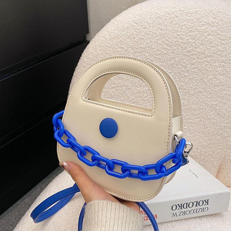 Thumbnail: Chain hand bag 