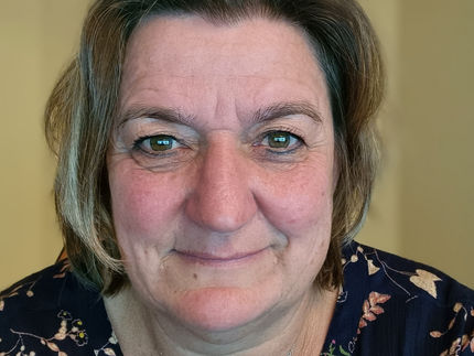 MIT DEM EIGENEN LICHT LEUCHTEN