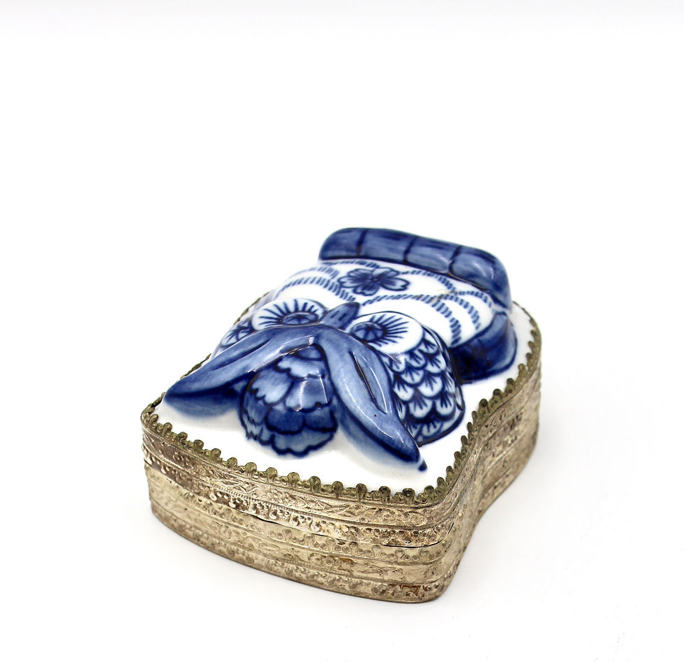 Thumbnail: Vintage Handcrafted Blue and White Chinese Trinket Box with Porcelain Owl to Lid
