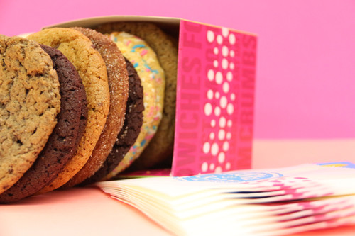 Box of 10 cookies | Crumbs & Cream