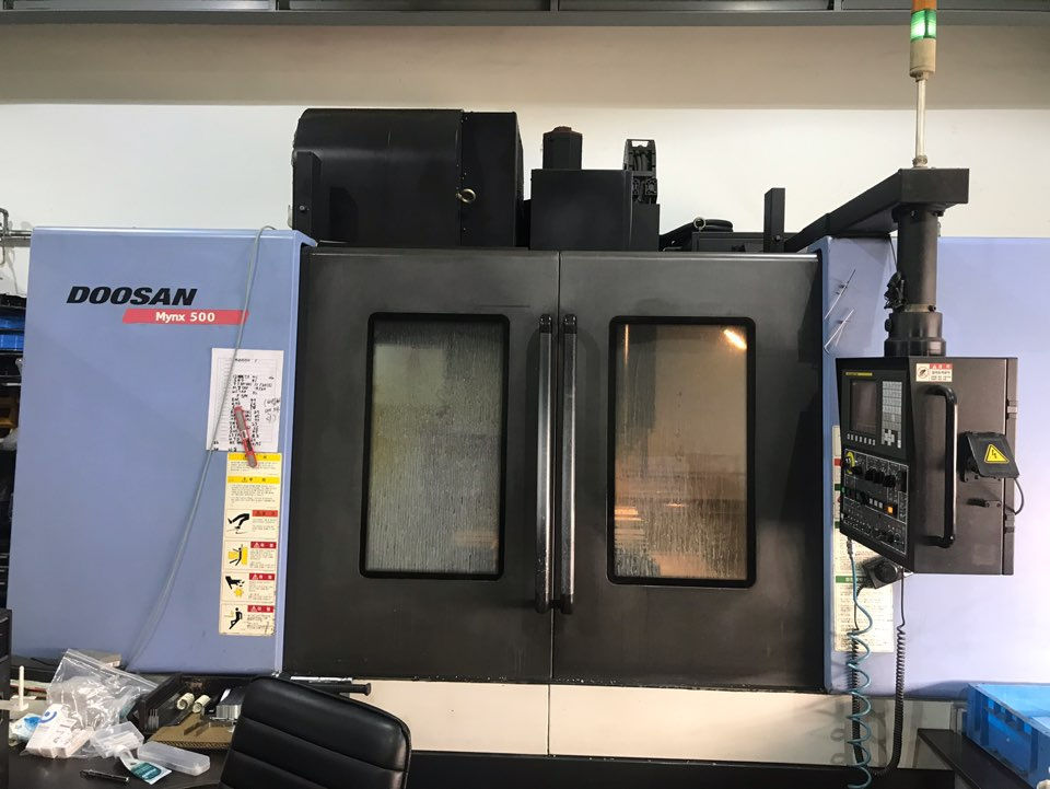 두산 2007년식 5호 머시닝센타 MYNX500