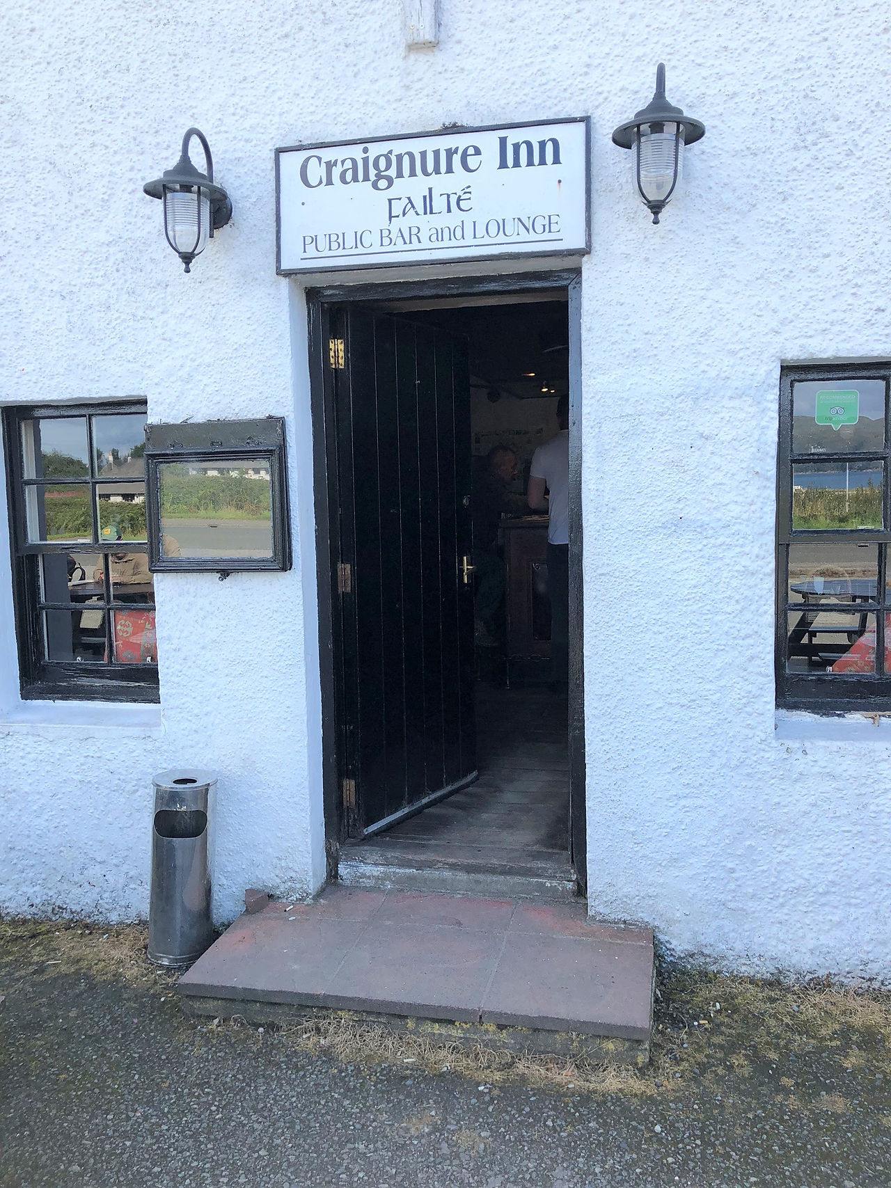 Drinks at the Craignure Inn on the Isle of Mull in Scotland