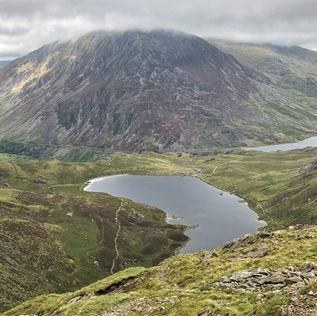 Hike Devil's Kitchen in Snowdonia National Park