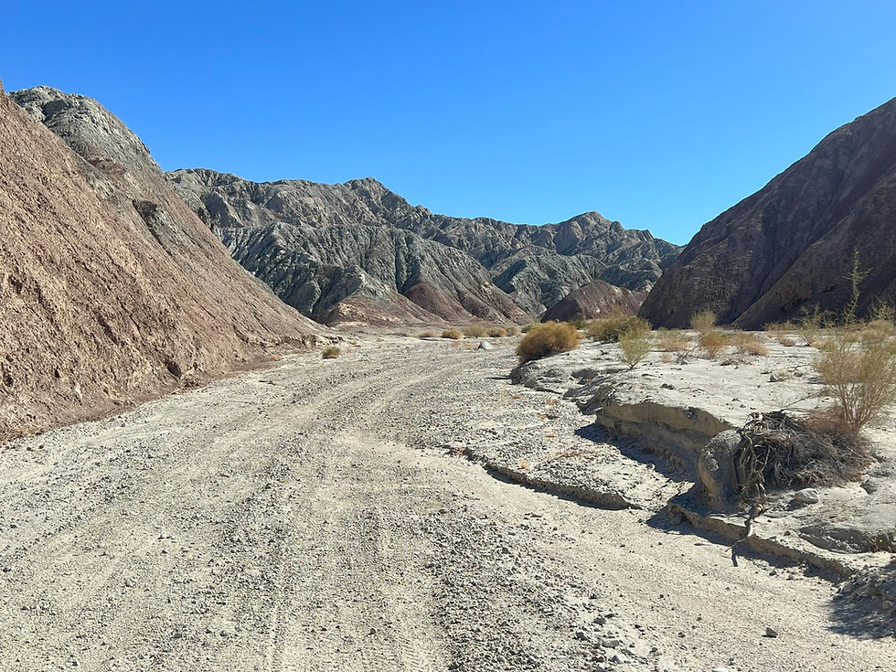 Hard sand packed wash leading into Skeleton Canyon