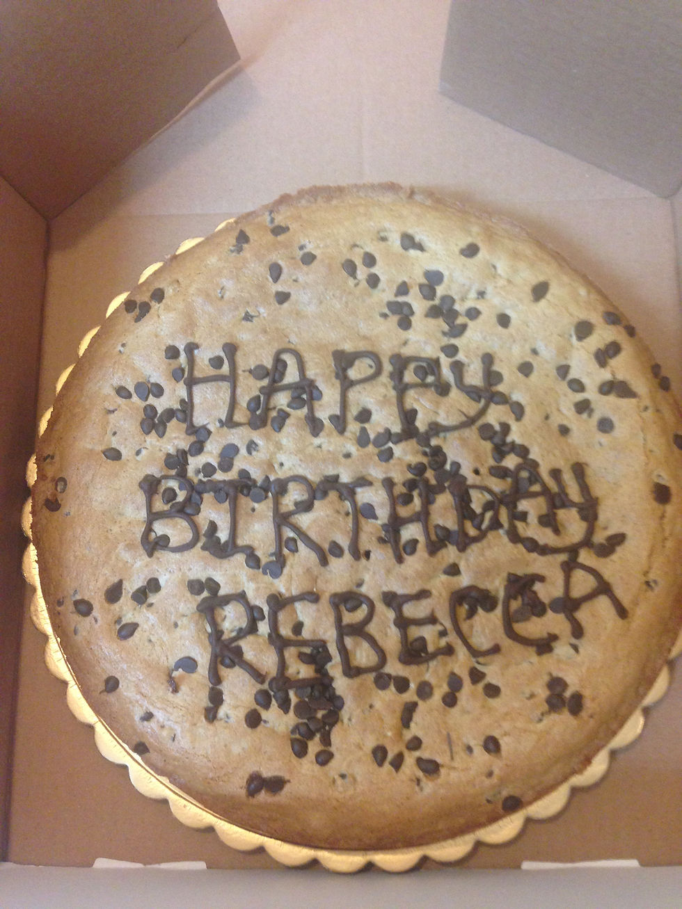 Thumbnail: "Me Like Cookie"-Giant Chocolate Chip Cookie Cake