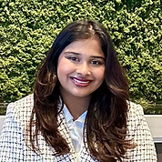 Angelina Headshot_edited_edited_edited.j