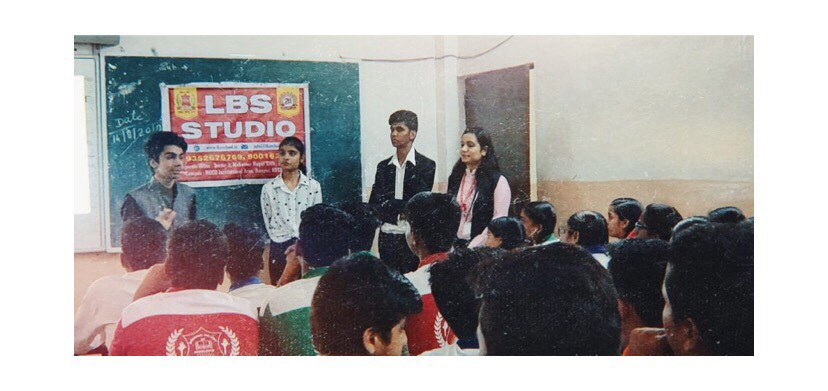 Parth Bhalla conducting Skill Building & Young Entrepreneurship Workshop in LBS School - Kota, Rajasthan
