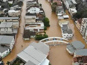 Fortes chuvas provocam ao menos 42 mortes pelo país