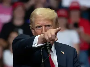 Trump Reage à Tentativa do BRICS de Criar Moeda Própria para Substituir o Dólar
