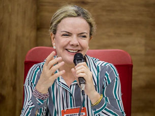 PT no Poder: Assessor da "Coxa" ou "amante" é nomeado em Itaipu com salário de R$ 76 mil