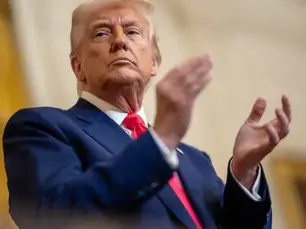 Trump anuncia ordem para reduzir preços de medicamentos em até 80%