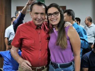 Janaina Riva quer tomar o MDB estadual e Carlos Bezerra luta para se manter no comando