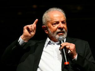 Lula pede a ministros que não usem a palavra “gasto”
