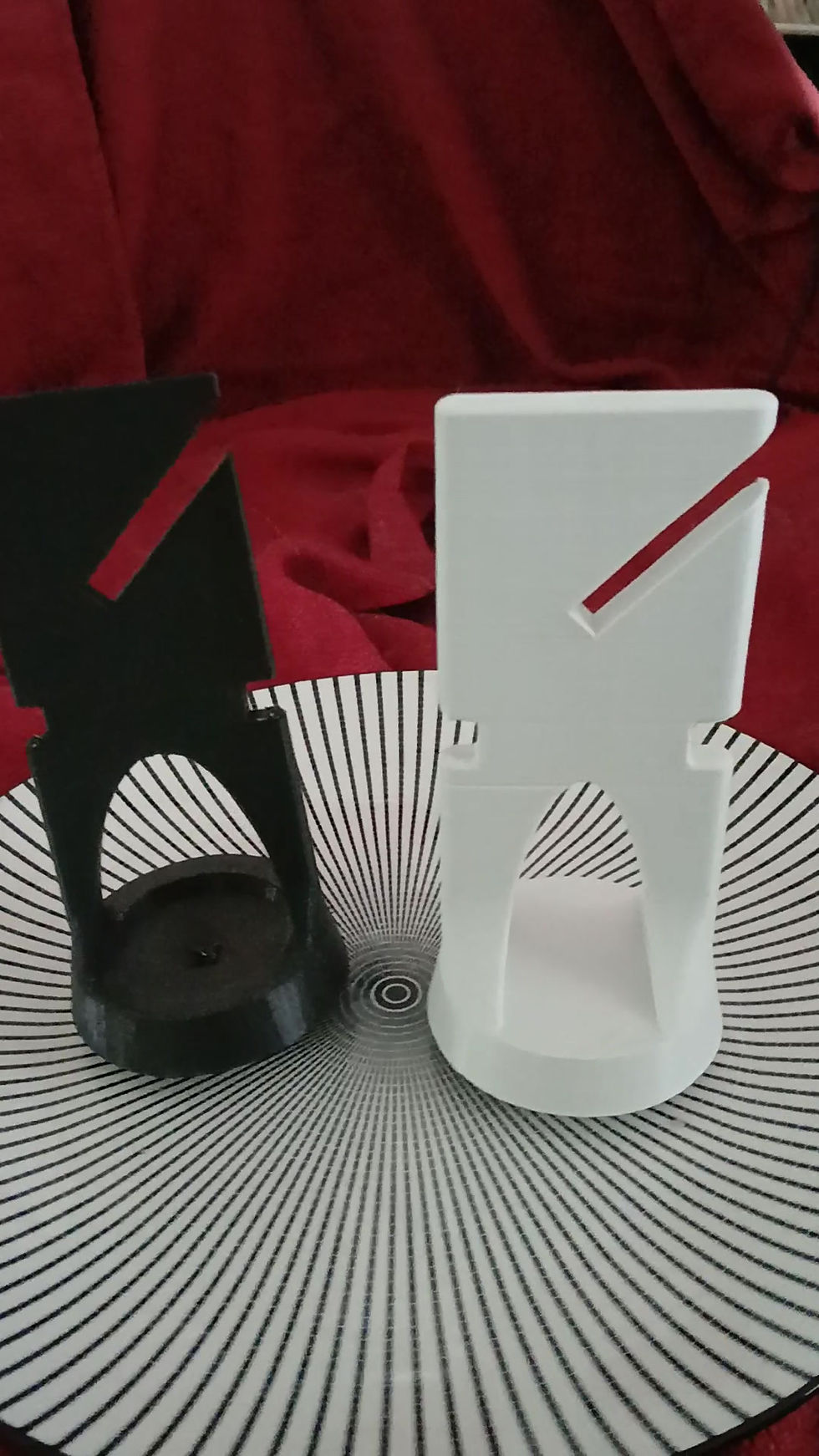 Thumbnail: THIN CHESS SET