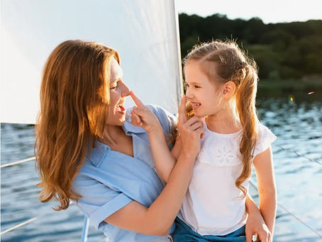 What Does a Travel Nanny in Nashville Do? Duties, Pay & Structure