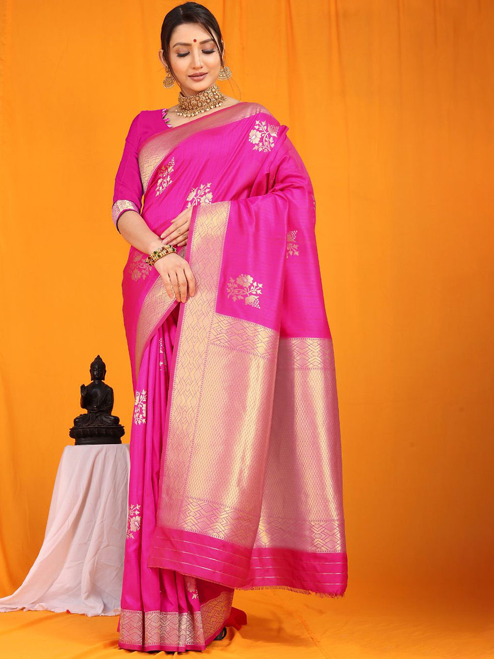 ethnic motifs banarasi saree