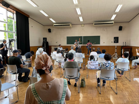 7月16日　カレー・ミニコンサート