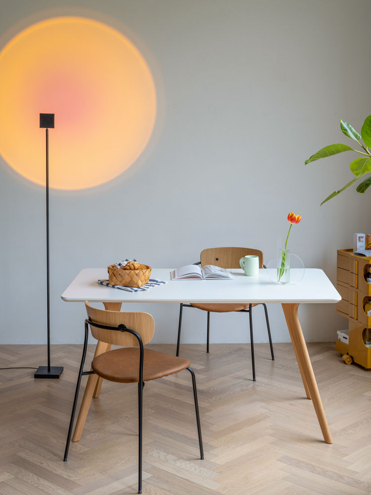 Thumbnail: Nordic white dinning tabe