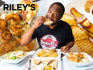 Shrimp Pasta, Quesadillas, French Toast & More at Riley’s Cafe in Port of Spain, T&T 🇹🇹 Foodie Fin