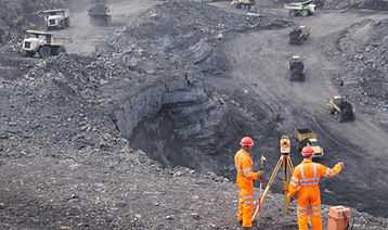 mineros que trabajan