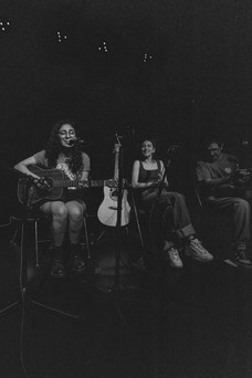 Artistas en Writers Rounds Latinoamérica