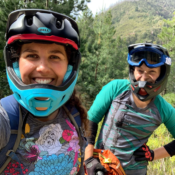 Dulkara-and-Skye-in-loose-line-womens-mt