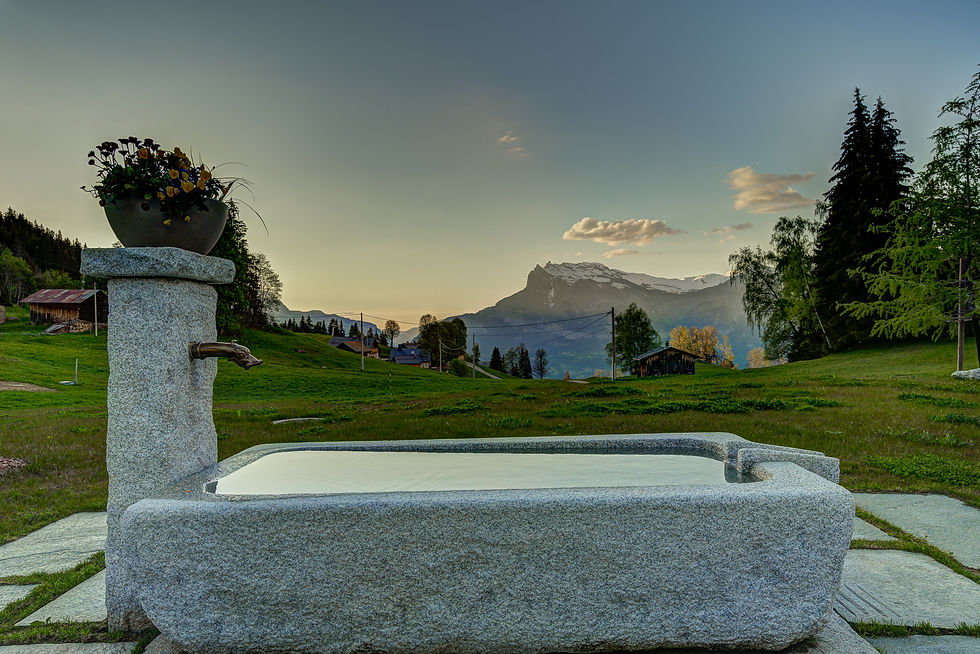 AJP05796And8more2019-12-outdoor-chalet-sun20210531