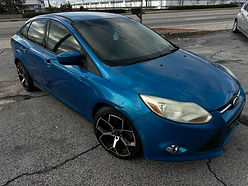 ALL BLUE !!!!!Sporty FoRD FORD FOcUS.