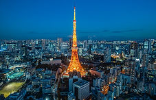 東京の夜に輝く東京タワー