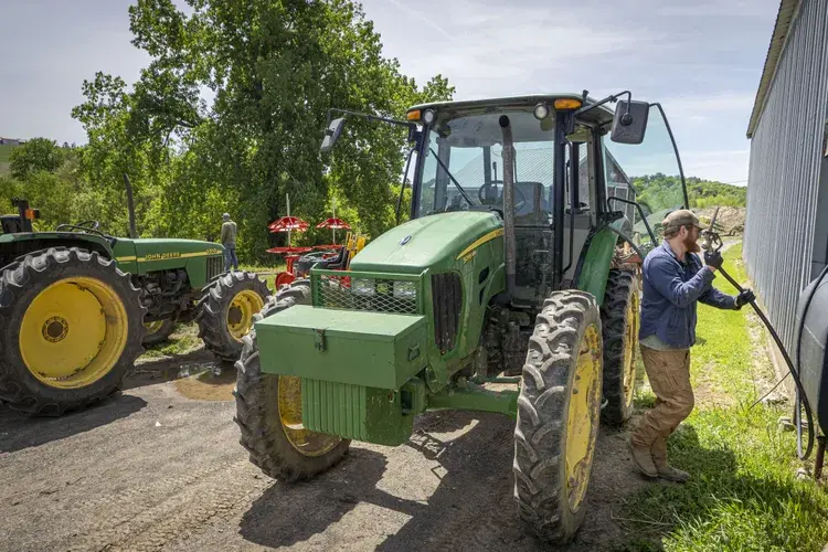 Farm Groups Praise Trump’s Diesel Tax Relief Order