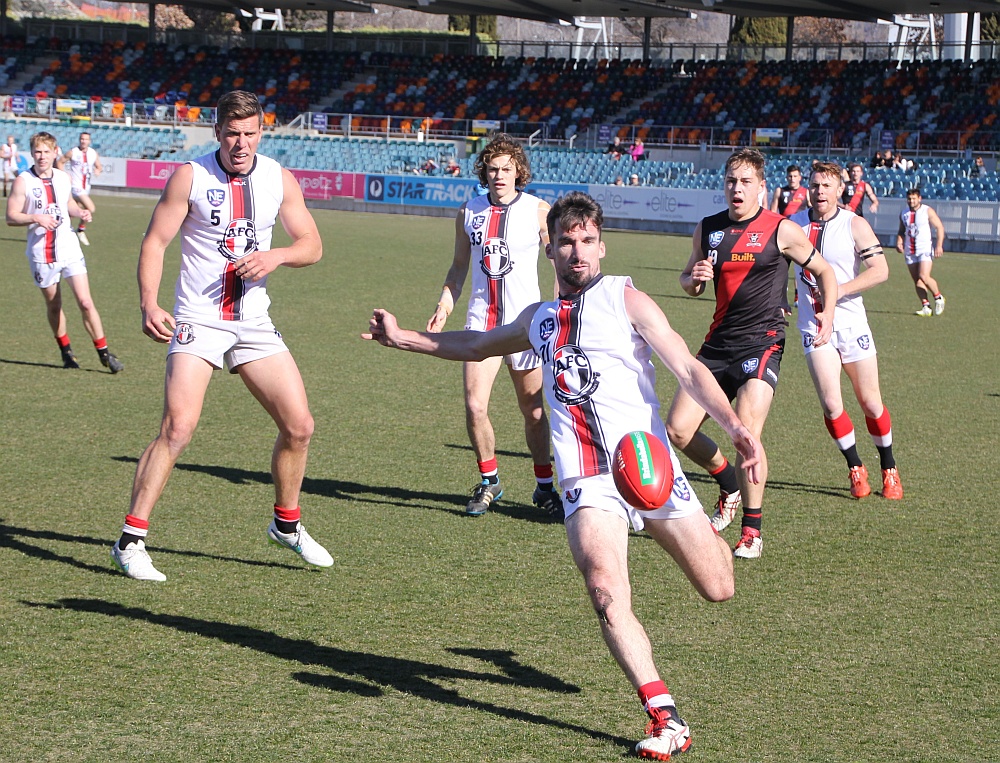 Chris Barrie NEAFL Rd 18 2015 v Eastlake