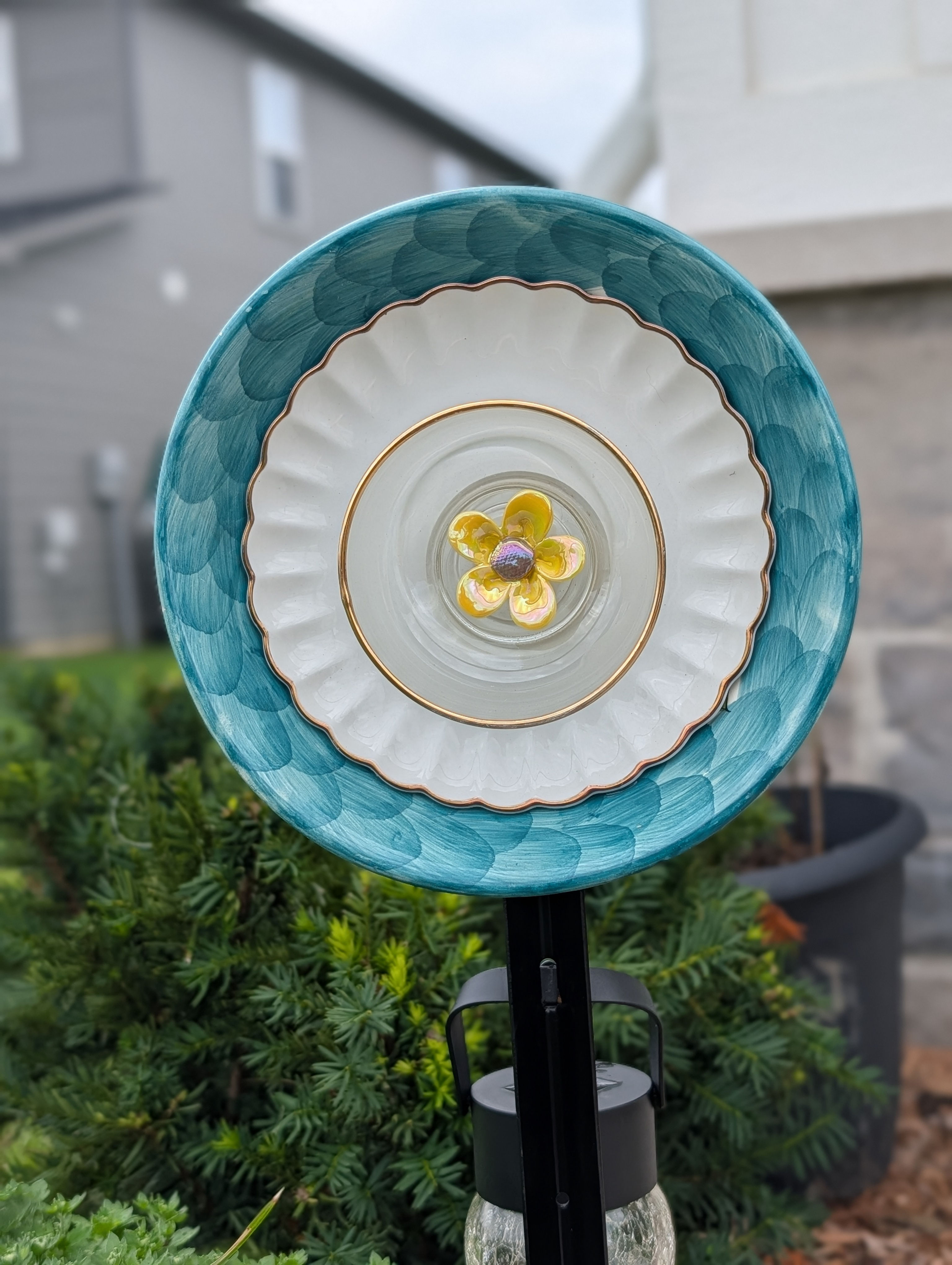 Sunshine & Sea Garden Bloom