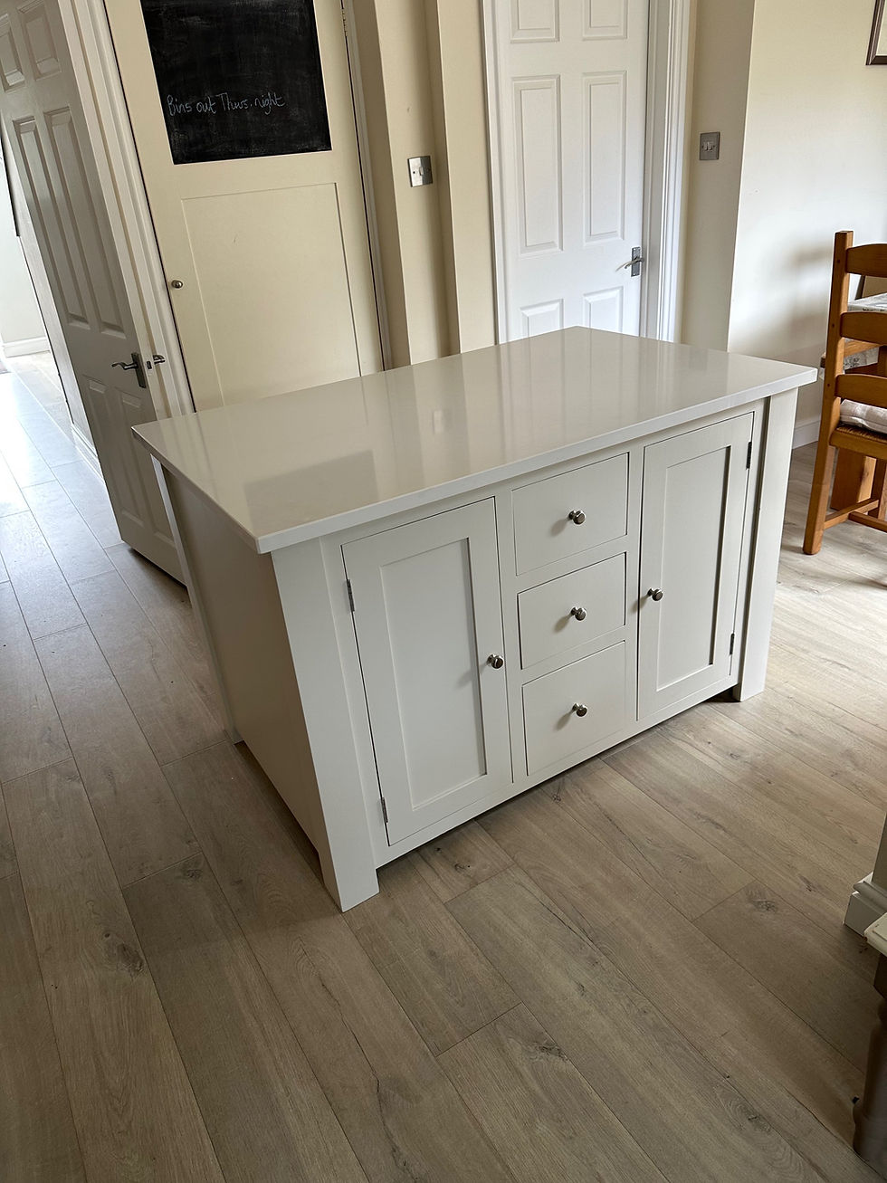 Thumbnail: Kitchen island with brilliant white quartz worktop 