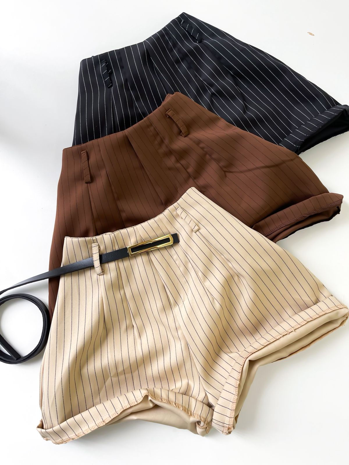Shorts em Alfaiataria Zara Risca de Giz Alice