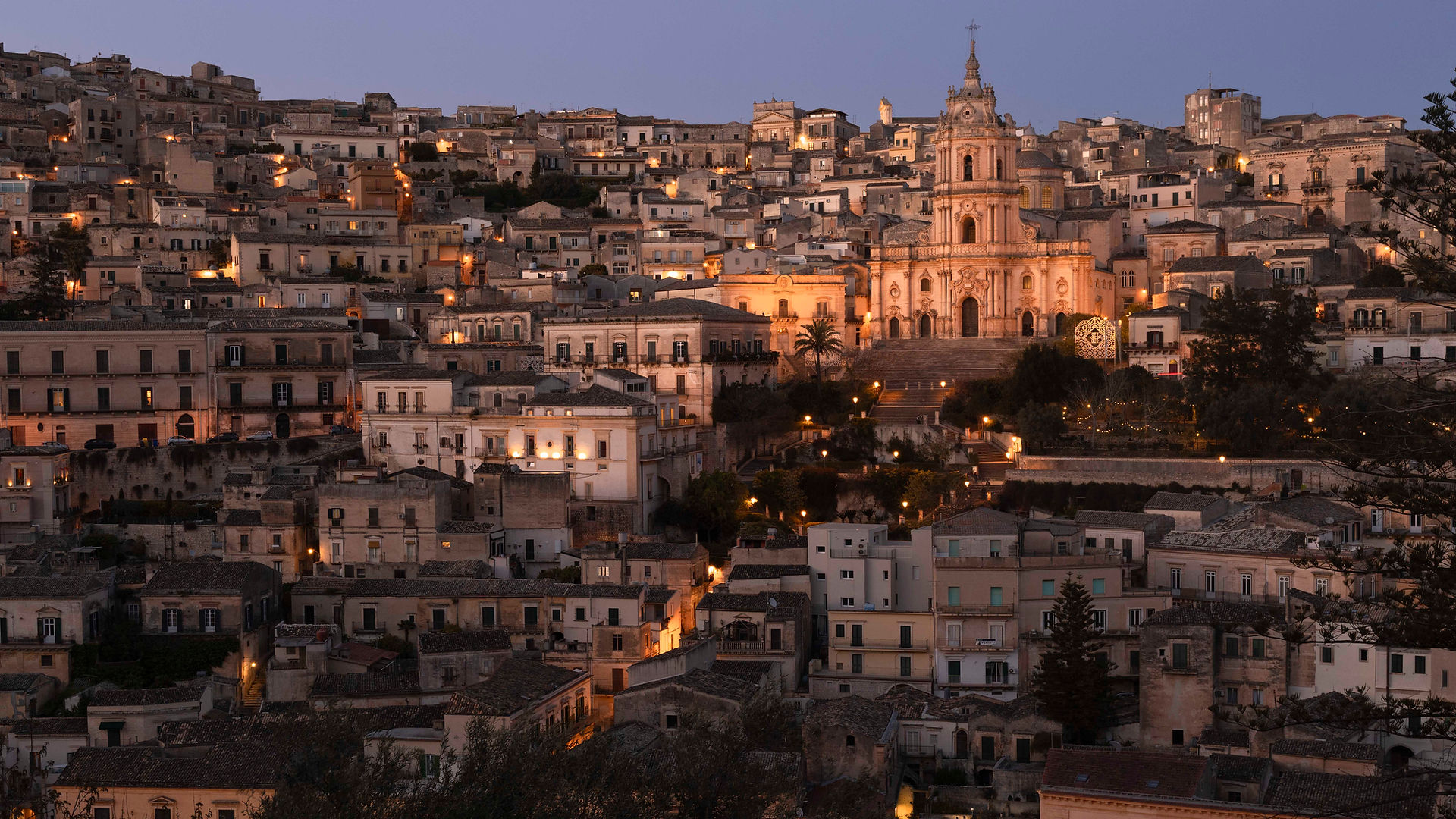 Modica Sicilië avond